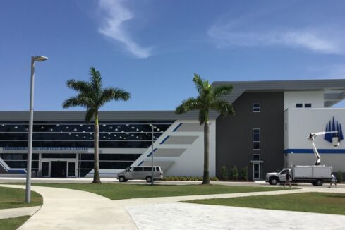 IMG dimensional signage